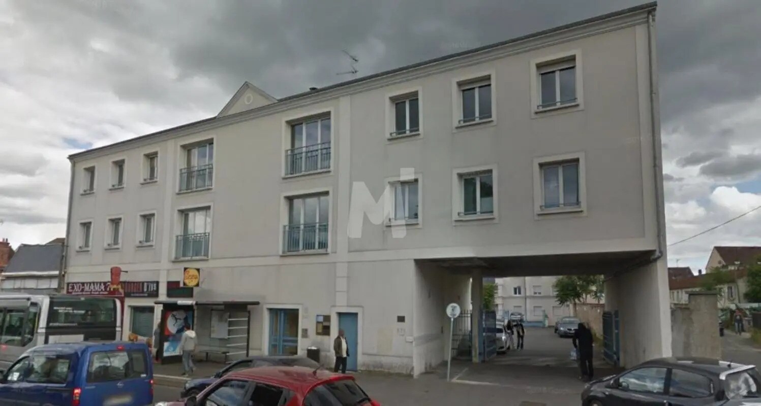 Office in Dammarie-les-Lys for lease Building Photo- Image 1 of 3