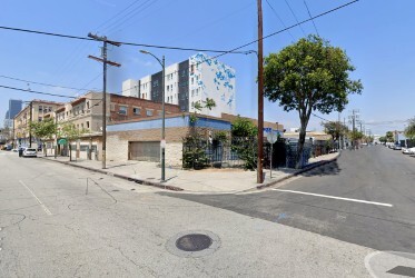 915 E 7th St, Los Angeles, CA for lease - Building Photo - Image 1 of 5