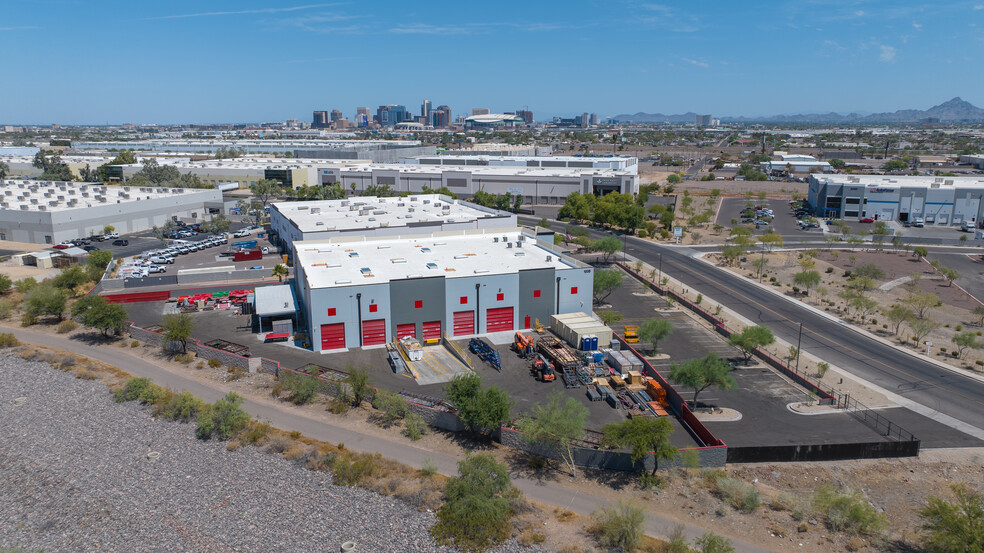 1035 E Riverview Dr, Phoenix, AZ for lease - Building Photo - Image 3 of 13