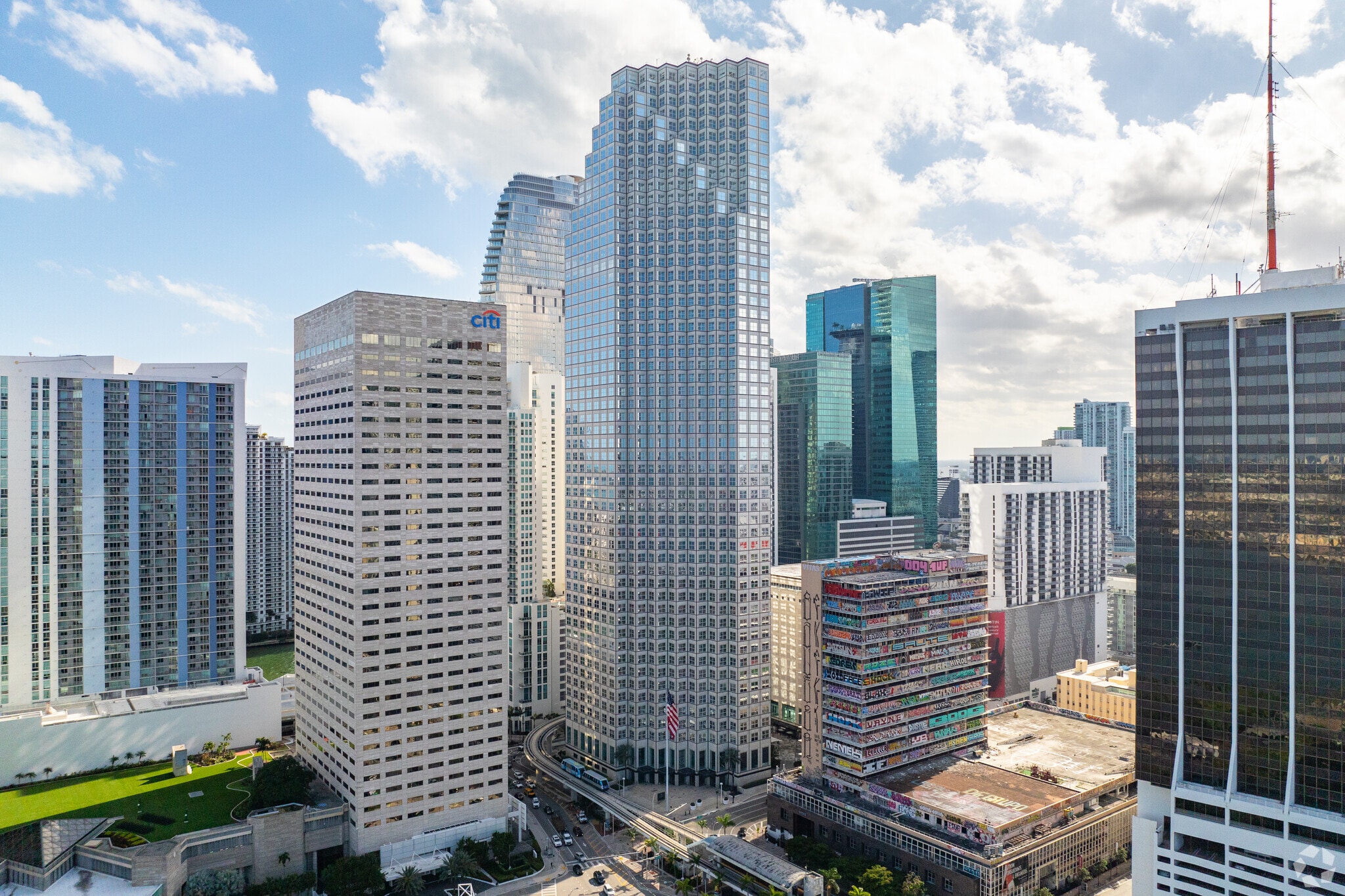 200 S Biscayne Blvd, Miami, FL for lease Primary Photo- Image 1 of 36