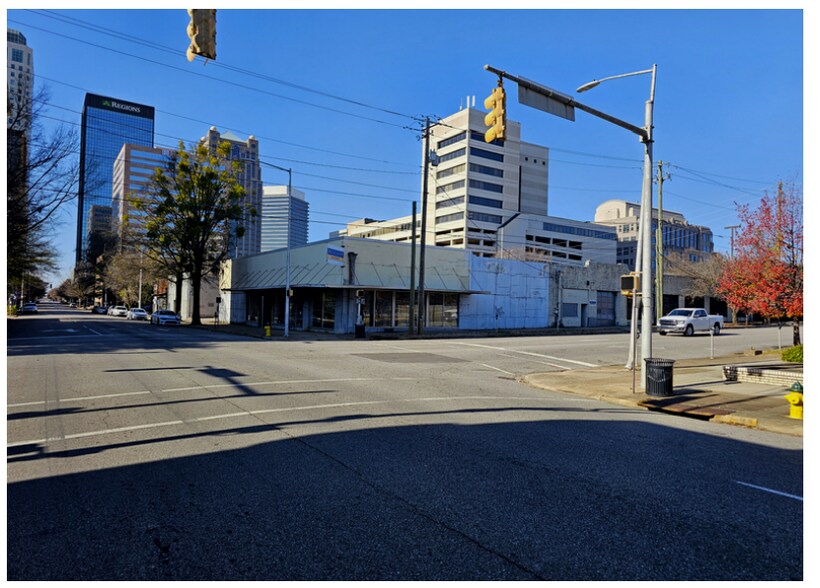 2130 5th Ave N, Birmingham, AL for sale - Building Photo - Image 2 of 19