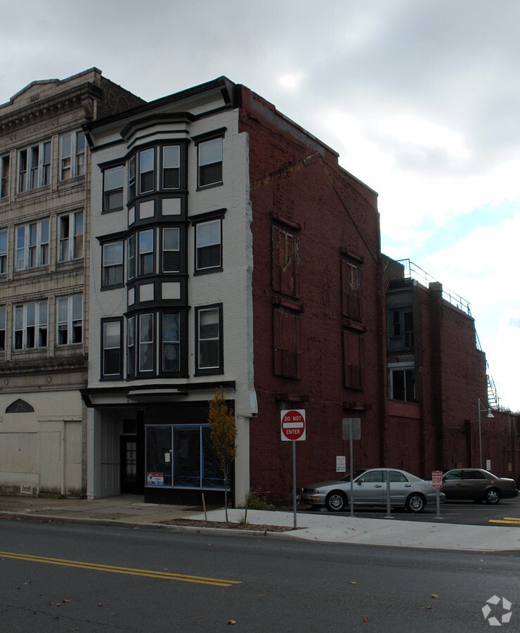 120 Northampton St, Easton, PA 18042