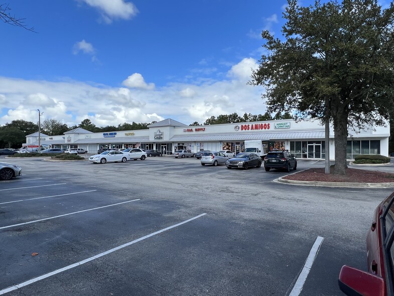 10095 Beach Blvd, Jacksonville, FL for lease - Building Photo - Image 1 of 8