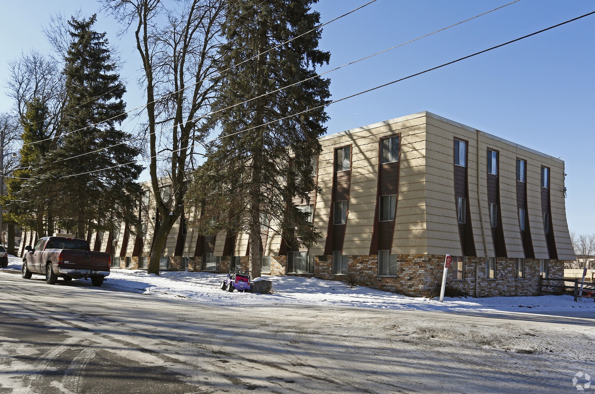 1337 Arkwright St, Saint Paul, MN for sale Primary Photo- Image 1 of 1