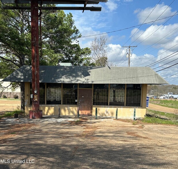 4105 Robinson St, Jackson, MS for sale - Primary Photo - Image 1 of 1