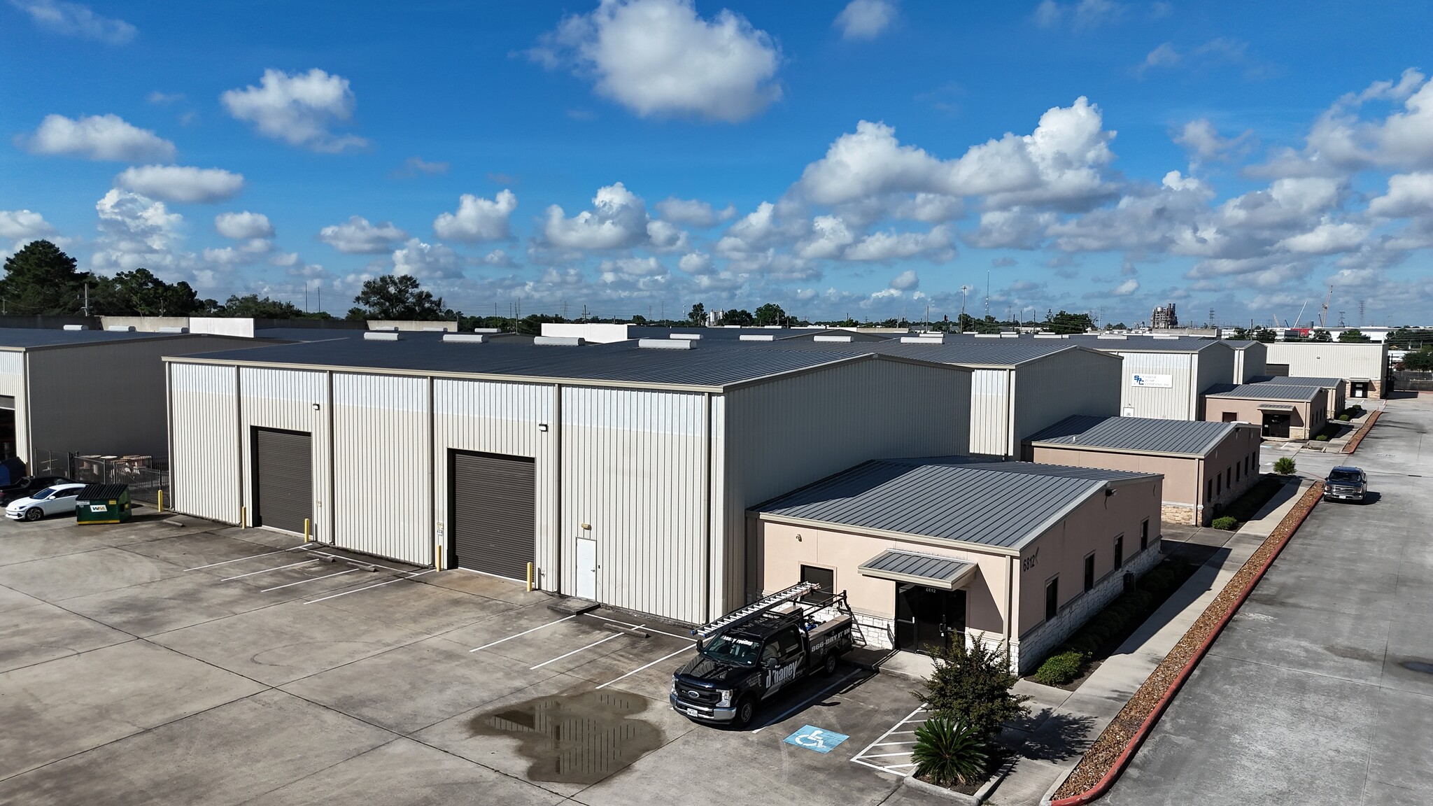 6812 Bourgeois Rd, Houston, TX for lease Building Photo- Image 1 of 18