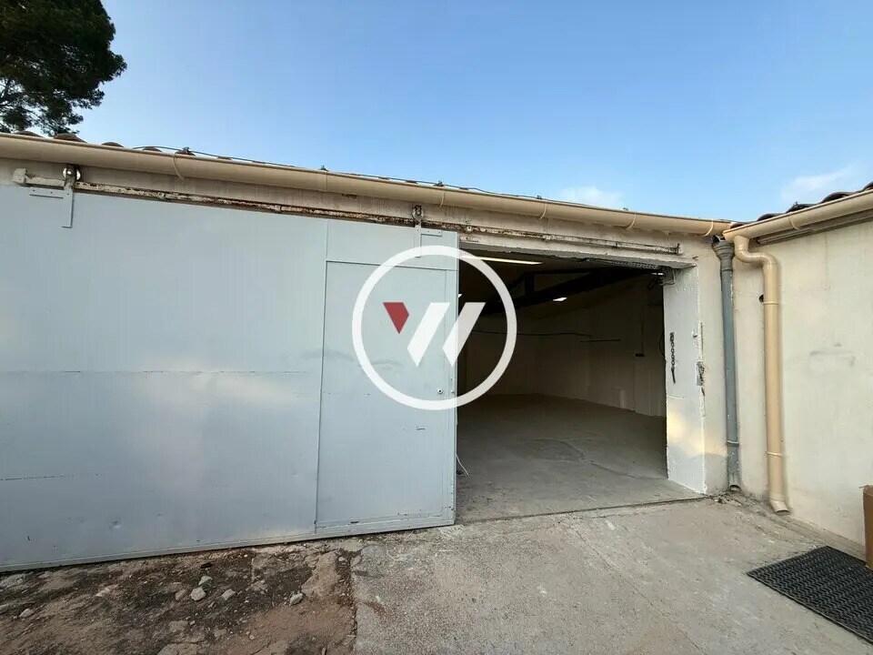 Flex in La Ciotat for lease Building Photo- Image 1 of 9