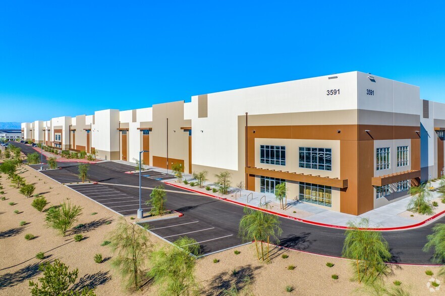 Volunteer & Paradise, Henderson, NV for lease - Building Photo - Image 1 of 13