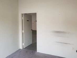 700 Ritchie Rd, Capitol Heights, MD for lease Interior Photo- Image 2 of 30