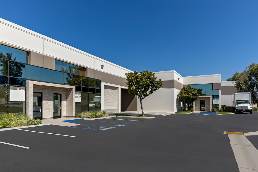 3919 E Guasti Rd, Ontario, CA for lease - Building Photo - Image 3 of 8