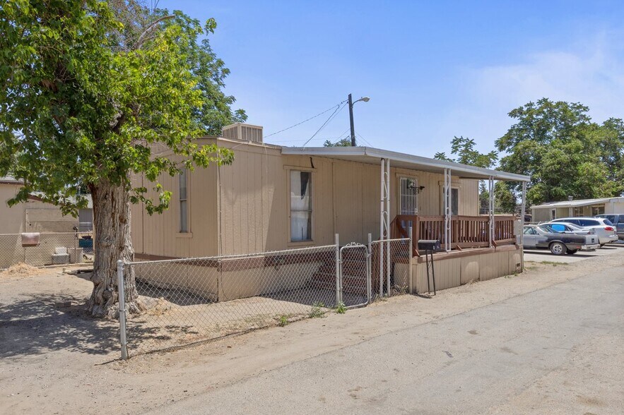 405 McCord Ave, Bakersfield, CA 93308 Multifamily for Sale