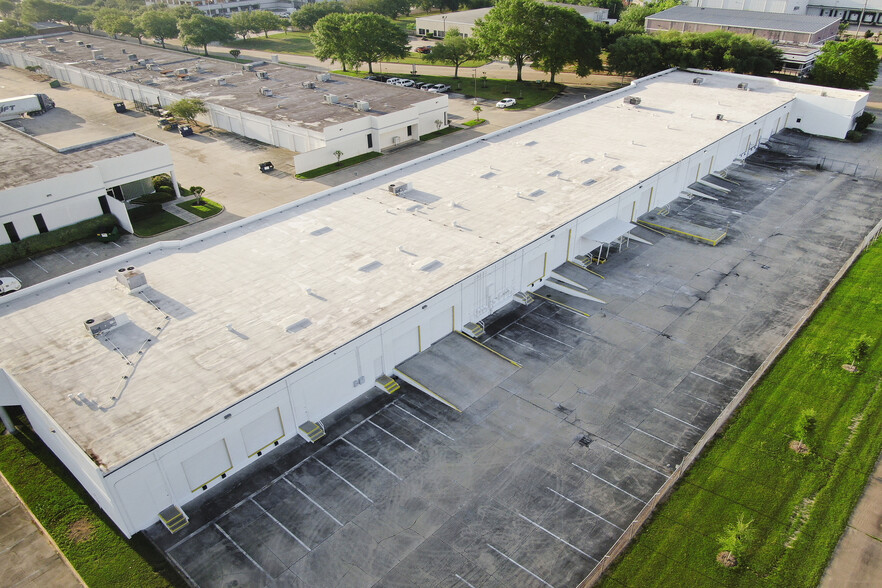 283 Lockhaven Dr, Houston, TX for lease - Building Photo - Image 3 of 13