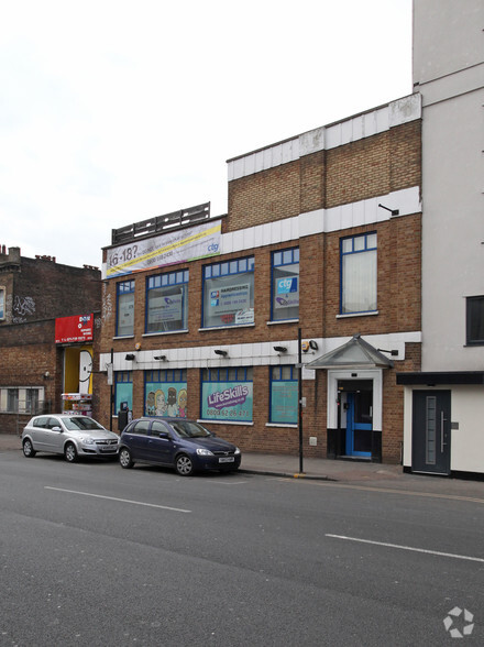 519-523 Cambridge Heath Rd, London for sale - Building Photo - Image 2 of 3