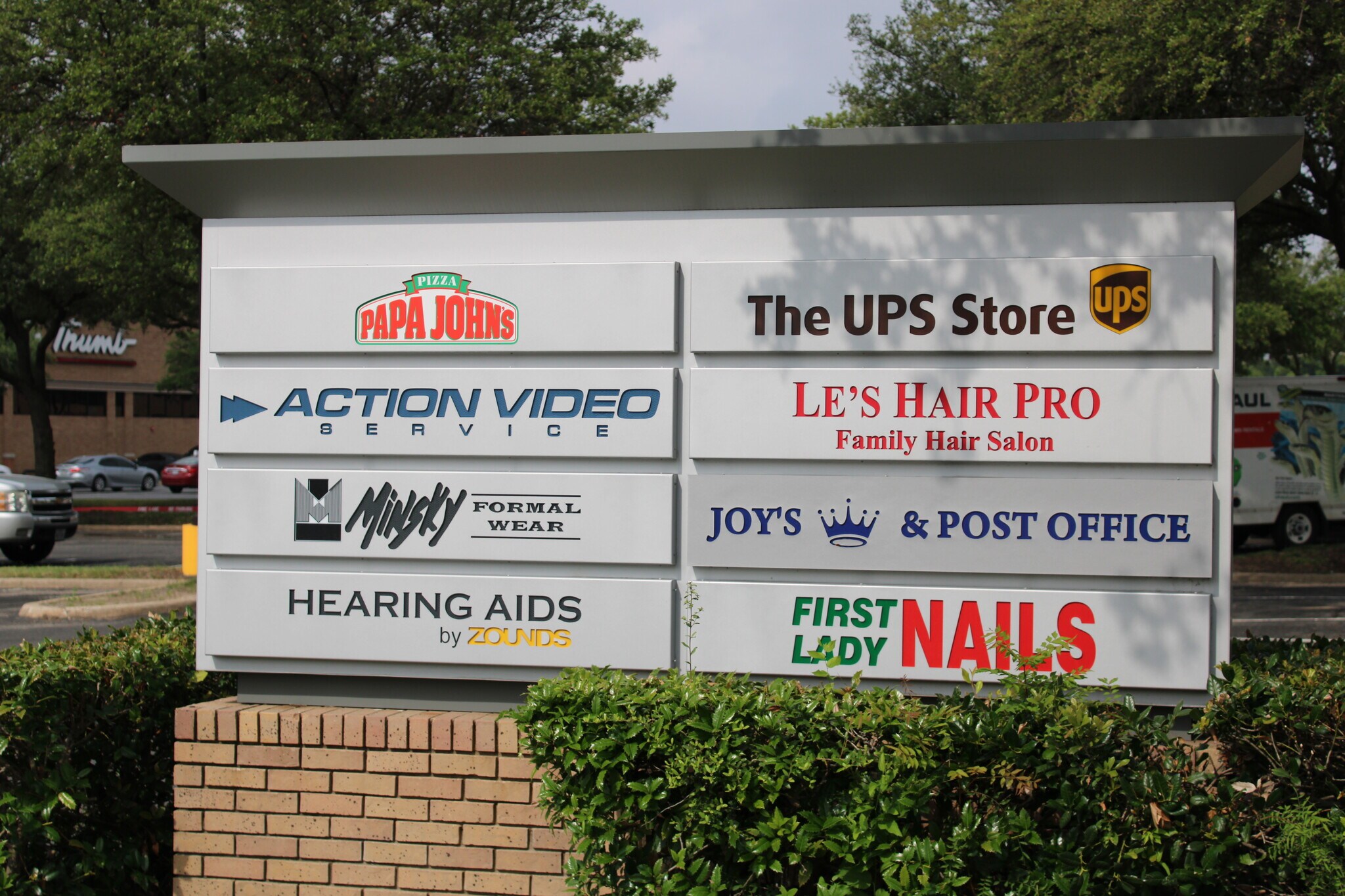 819 W Arapaho Rd, Richardson, TX 75080 Arapaho Village