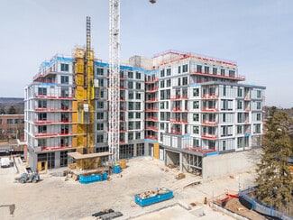 More details for 484-490 Plains Rd E, Burlington, ON - Multifamily for Sale