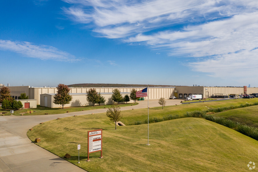 7501 SW 29th St, Oklahoma City, OK for lease - Building Photo - Image 3 of 15