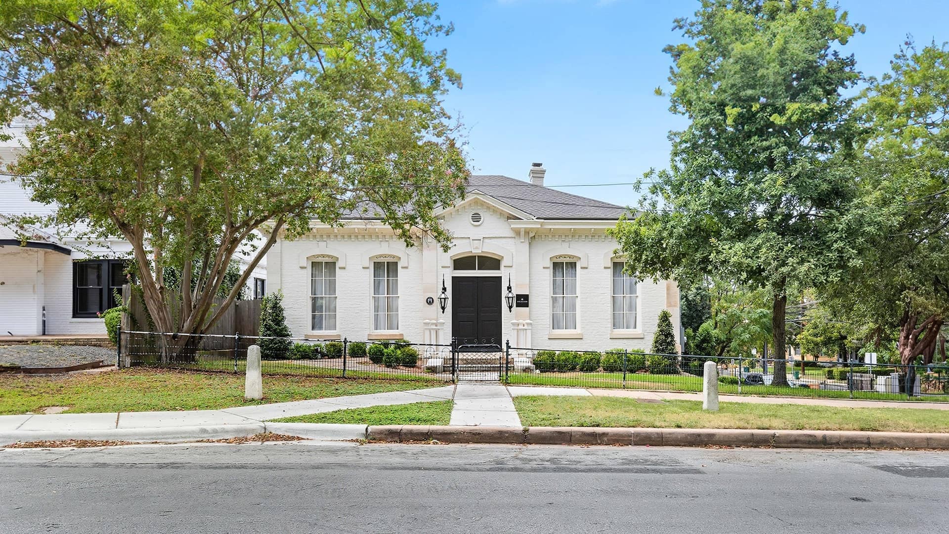 1008 West Ave, Austin, TX for lease Building Photo- Image 1 of 39