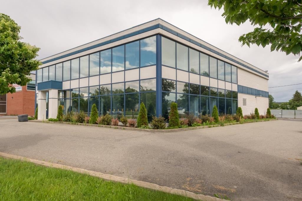 85 Aut du Souvenir, L'Île-Perrot, QC J7V 5L7 - Office for Sale | LoopNet