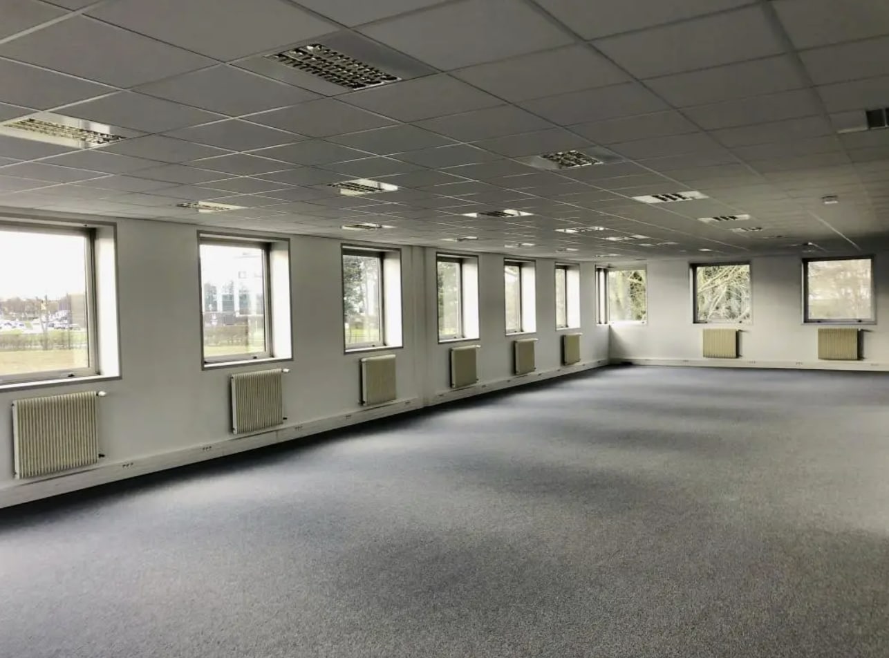 Office in Tremblay-en-France for lease Interior Photo- Image 1 of 1