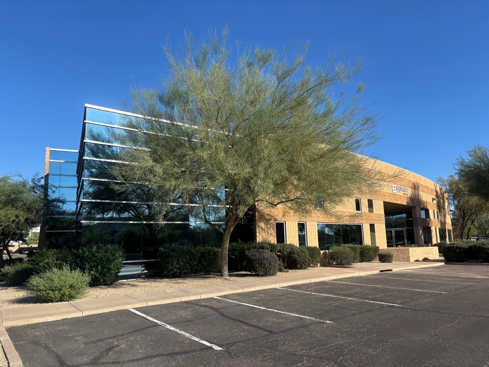 8388 E Hartford Dr, Scottsdale, AZ for lease Interior Photo- Image 1 of 8