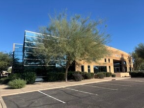 8388 E Hartford Dr, Scottsdale, AZ for lease Interior Photo- Image 1 of 8