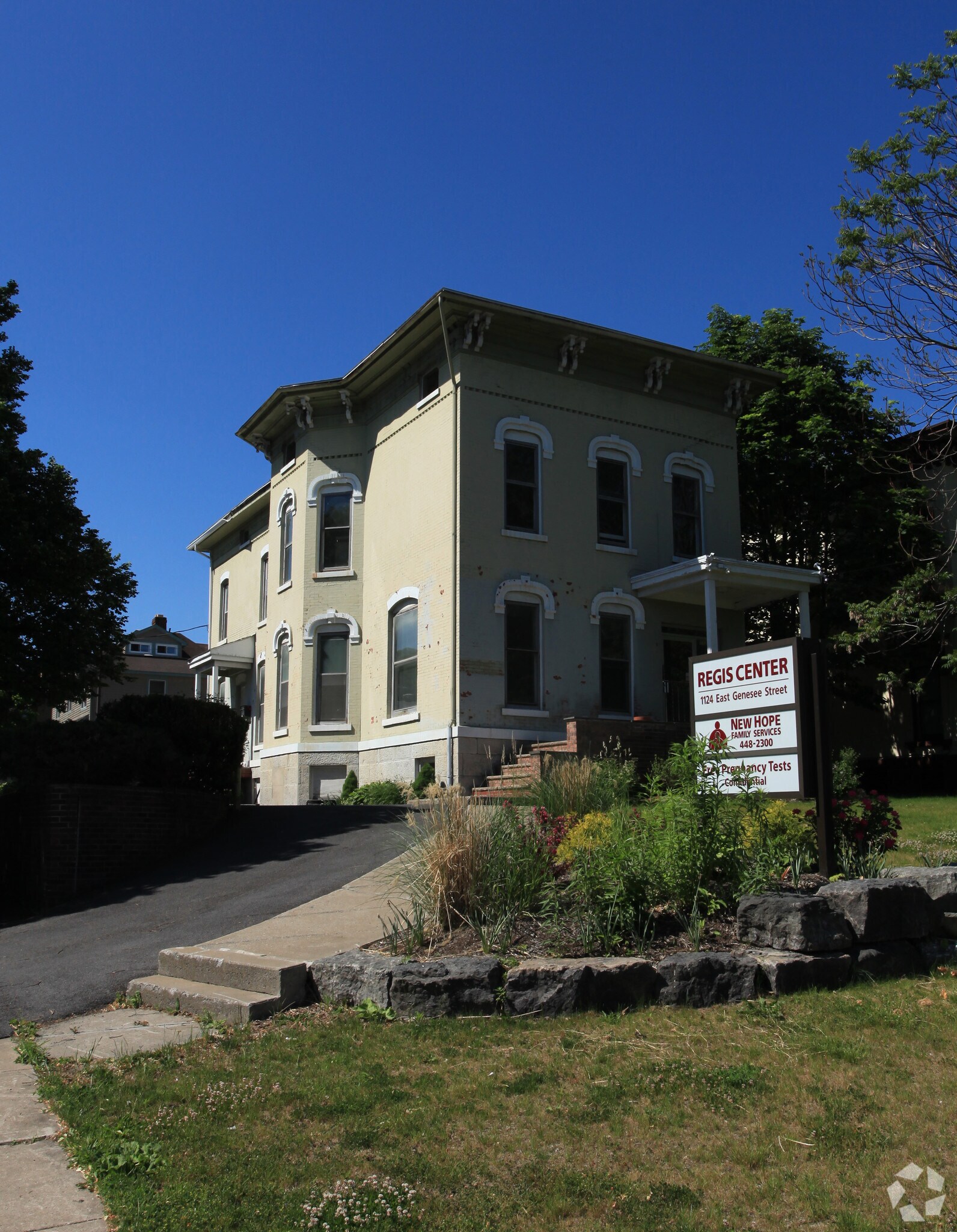 1124 E Genesee St, Syracuse, NY, 13210 Office/Residential Property