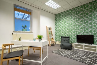 Corinium Ave, Gloucester for lease Interior Photo- Image 1 of 5