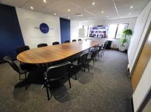 Lorna Rd, Hove for lease Interior Photo- Image 1 of 20