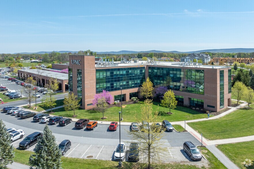 361 Alexander Spring Rd, Carlisle, PA for sale - Primary Photo - Image 1 of 1