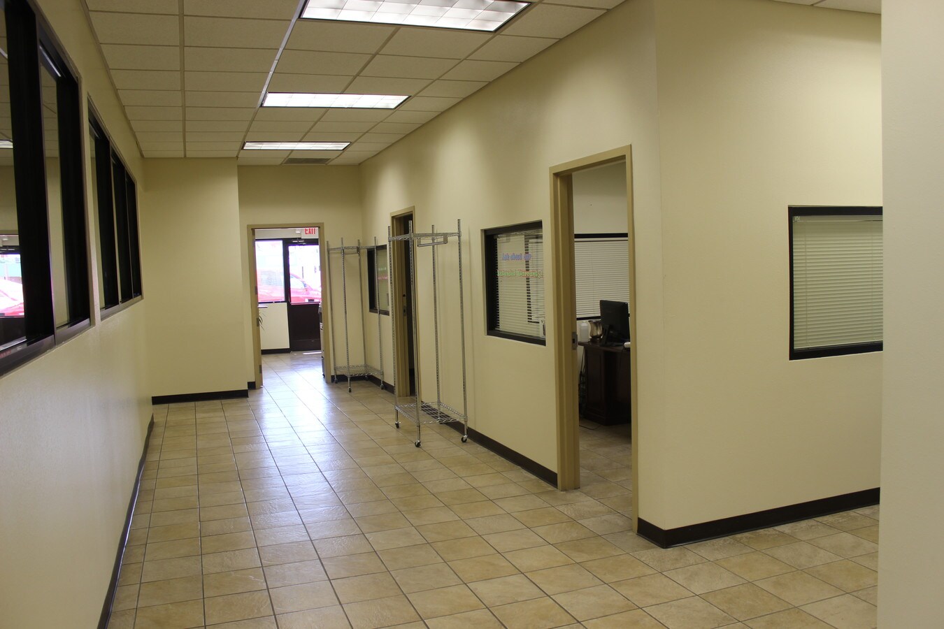 6702 N Navarro, Victoria, TX 77904