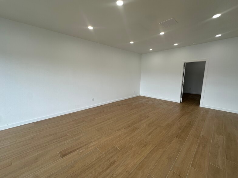 1148-1152 SE Highway 484, Ocala, FL for lease - Interior Photo - Image 3 of 10