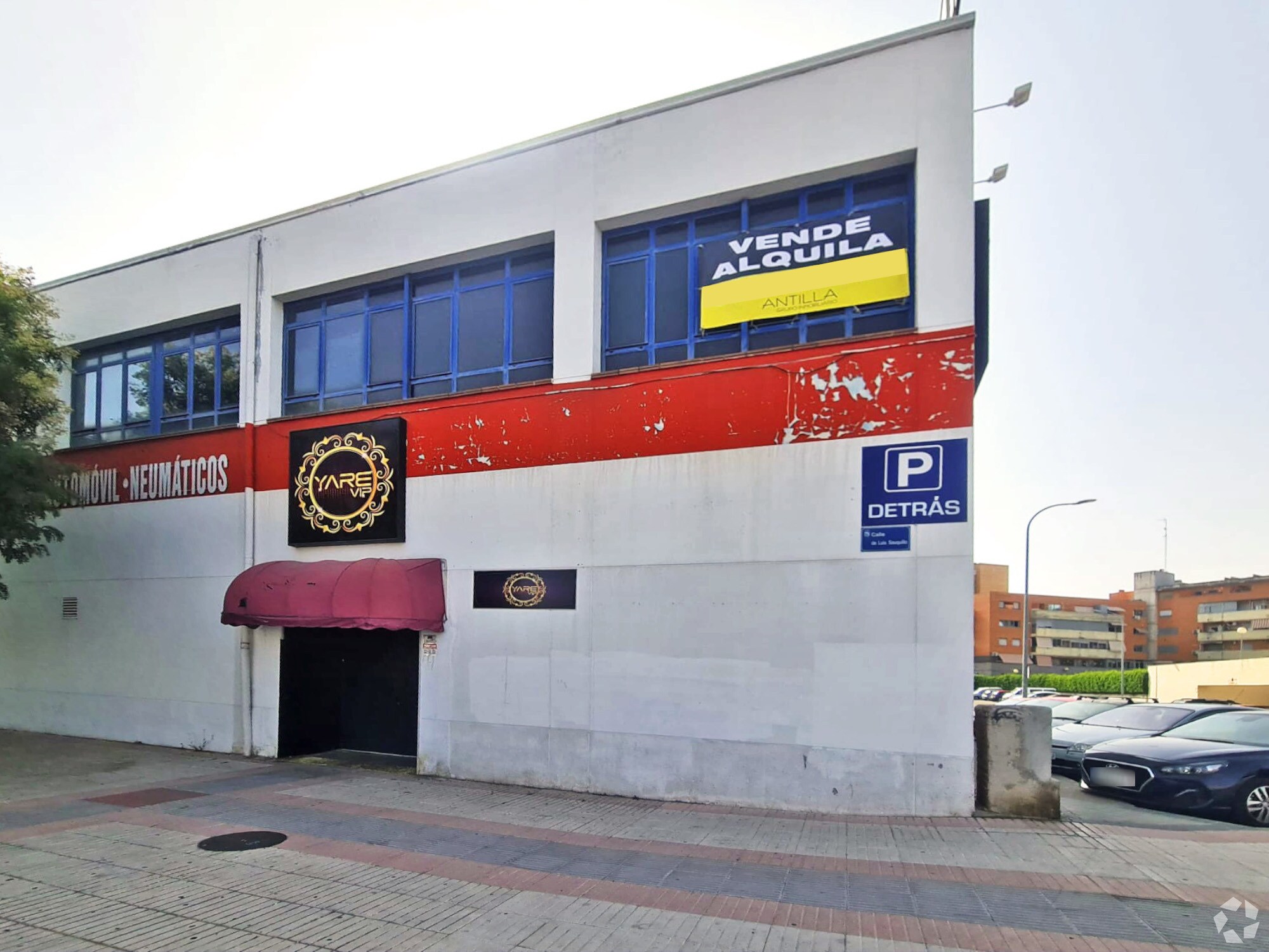 Retail in Fuenlabrada, Madrid for sale Primary Photo- Image 1 of 1