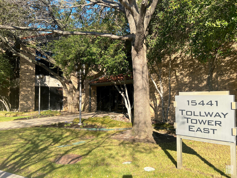 15441 Knoll Trail Dr, Dallas, TX for lease - Building Photo - Image 1 of 3