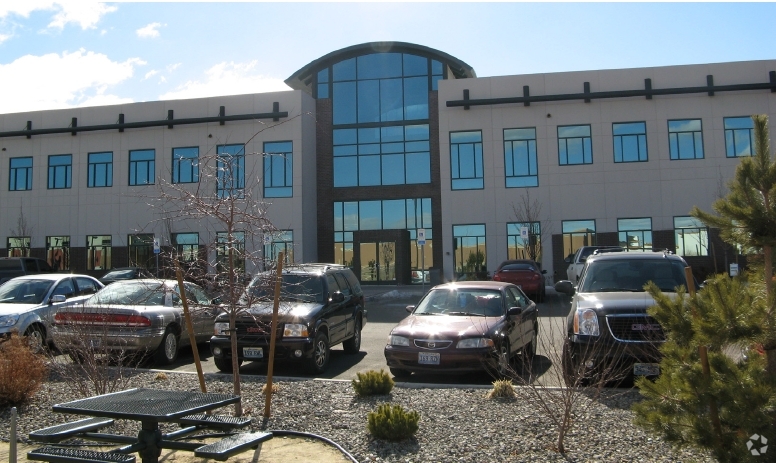 425 Maestro Dr, Reno, NV for lease - Building Photo - Image 1 of 11