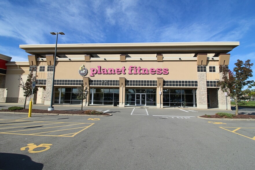 4090-4100 Maple Rd, Amherst, NY for lease - Building Photo - Image 3 of 6