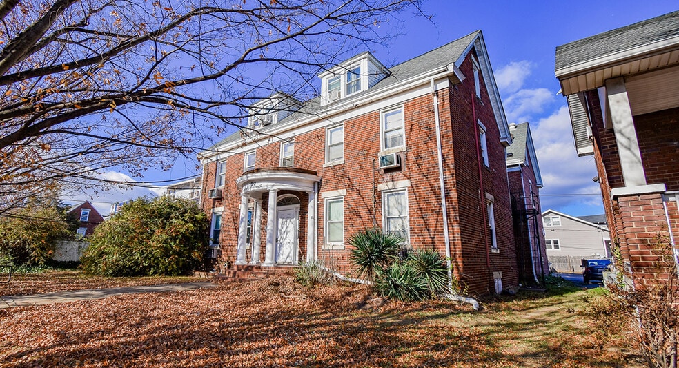 Bladensburg Road Portfolio portfolio of 4 properties for sale on LoopNet.com - Building Photo - Image 2 of 13