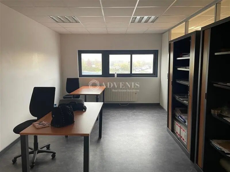 Office in Blois for lease Interior Photo- Image 1 of 7