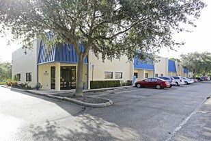 727 Commerce Dr, Venice FL - Warehouse