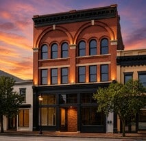 Mixed-Use Commercial w/ (2) 3-bedroom apts - Retail Space