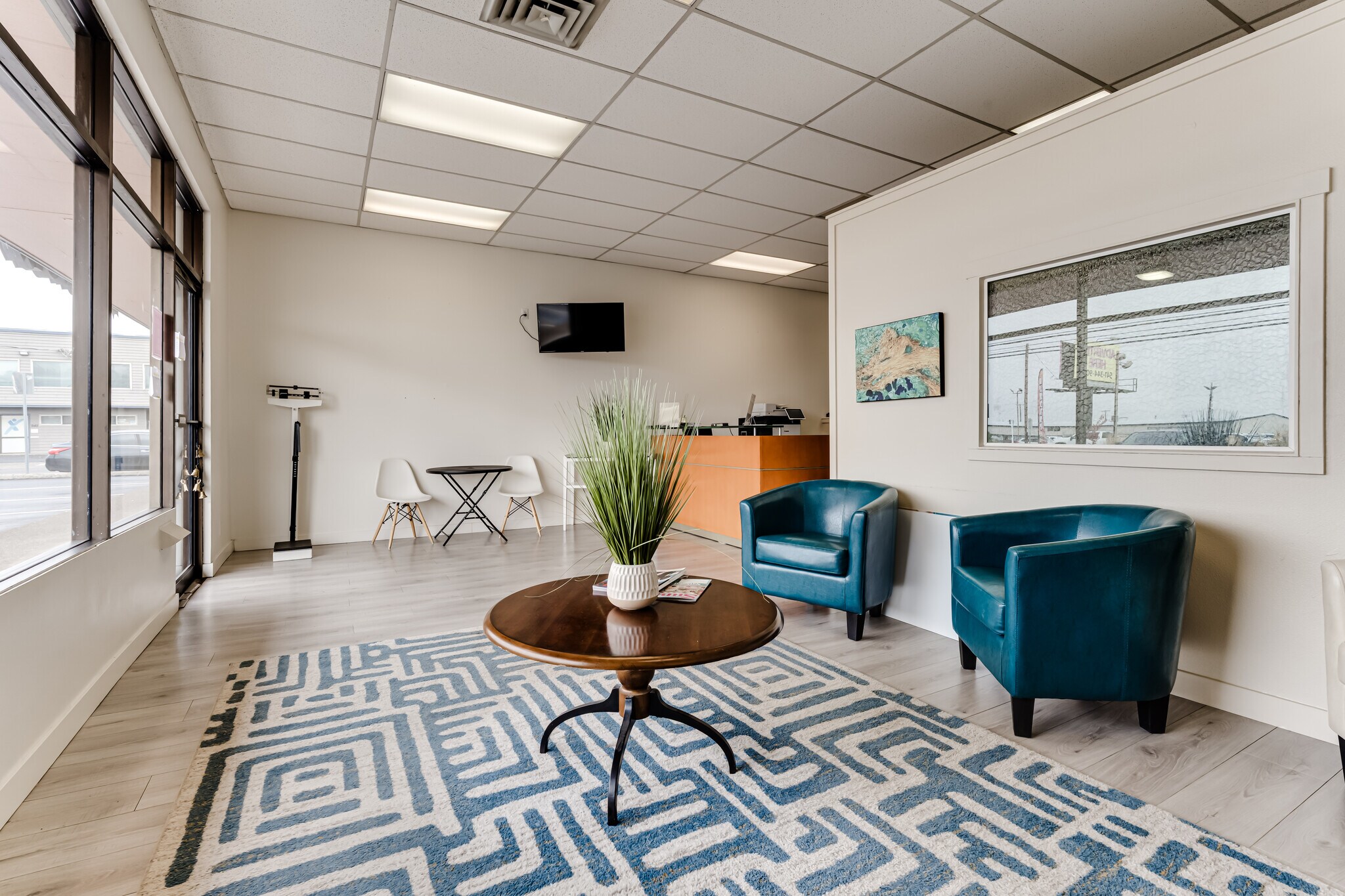 977 Garfield St, Eugene, OR for lease Interior Photo- Image 1 of 5