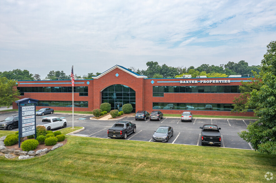 1025 Andrew Dr, West Chester, PA for lease - Building Photo - Image 2 of 4