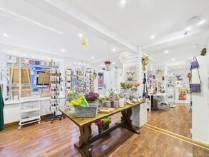 52 High St, Dalbeattie for lease Interior Photo- Image 1 of 4