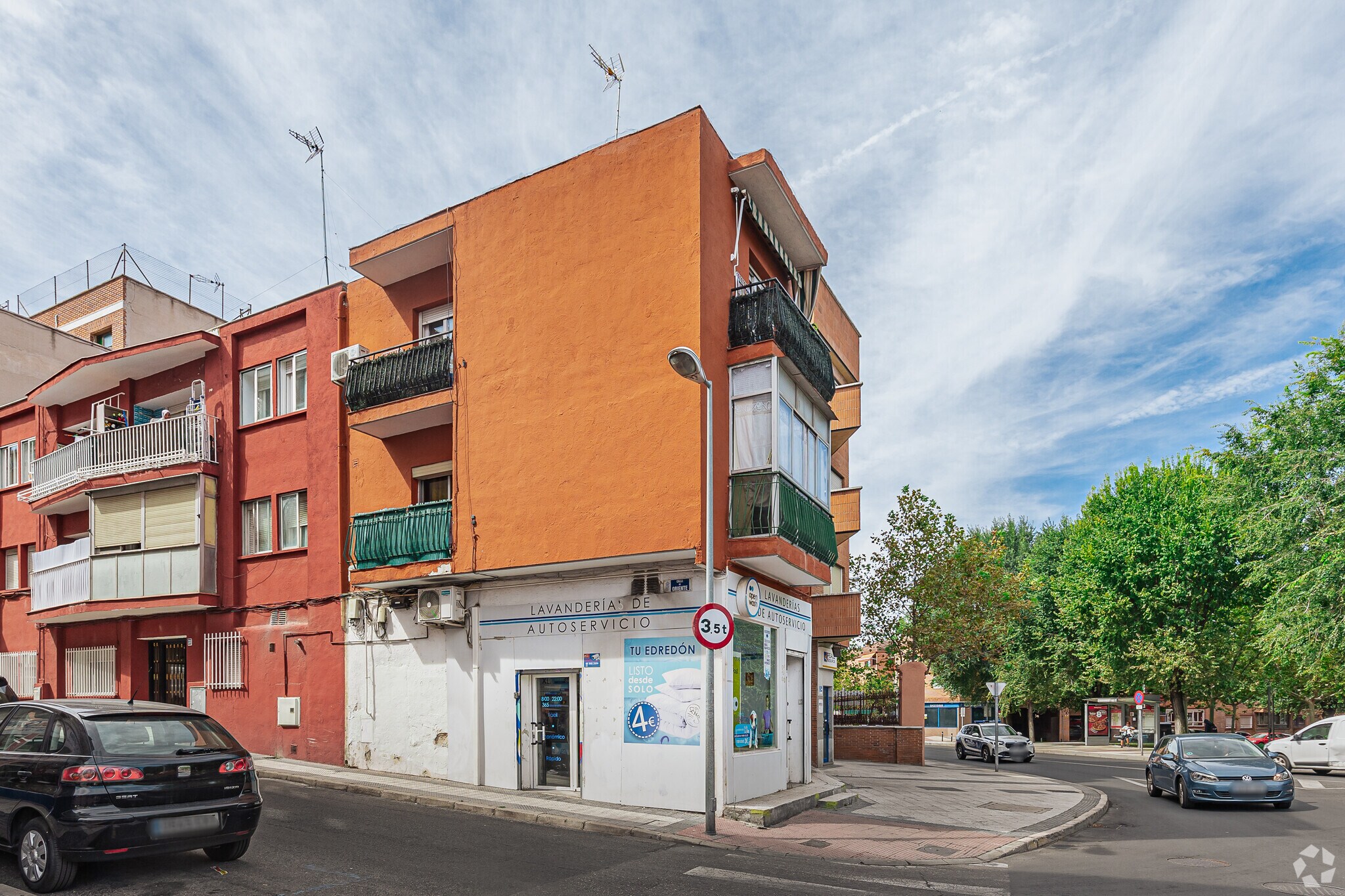 Multifamily in Majadahonda, Madrid for sale Primary Photo- Image 1 of 1