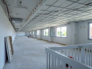 Office in Chassieu for lease Interior Photo- Image 2 of 9