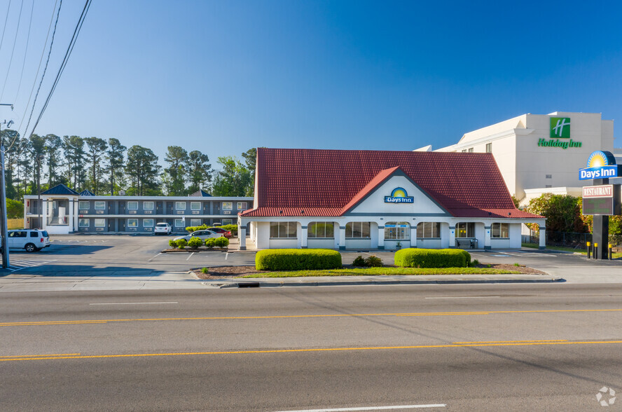 5040 Market St, Wilmington, NC for sale - Primary Photo - Image 1 of 1