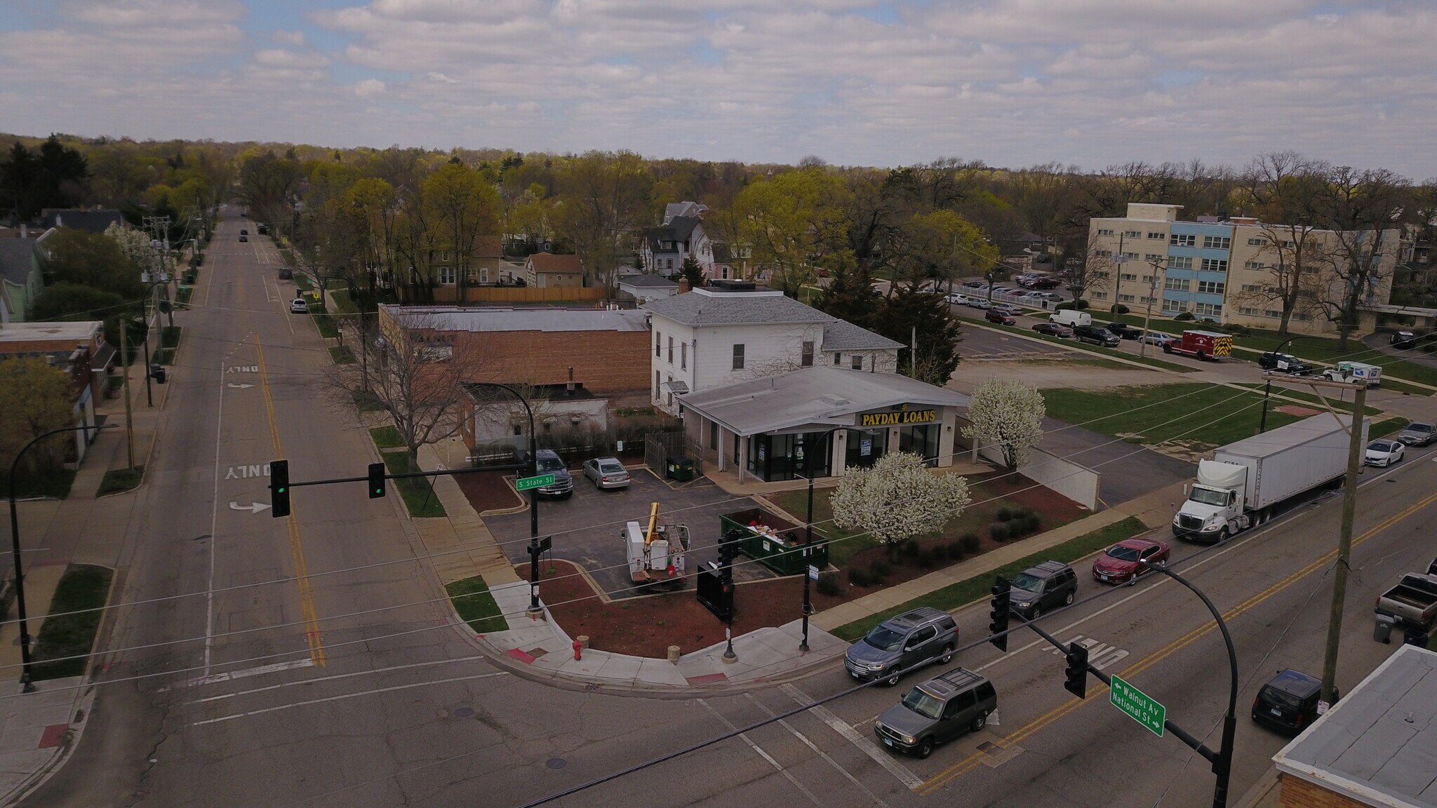 268 S State St, Elgin, IL 60123