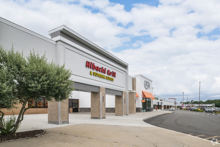 1245 Bald Hill Rd, Warwick, RI for sale - Primary Photo - Image 1 of 1