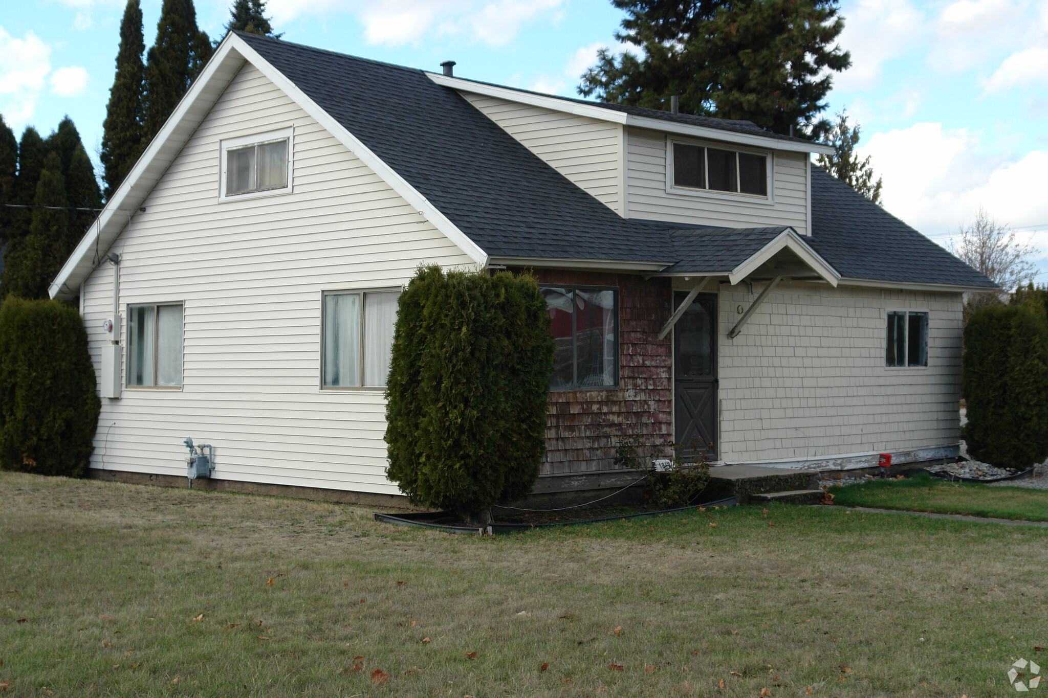 1813 N Government Way, Coeur d'Alene, ID for sale Primary Photo- Image 1 of 36