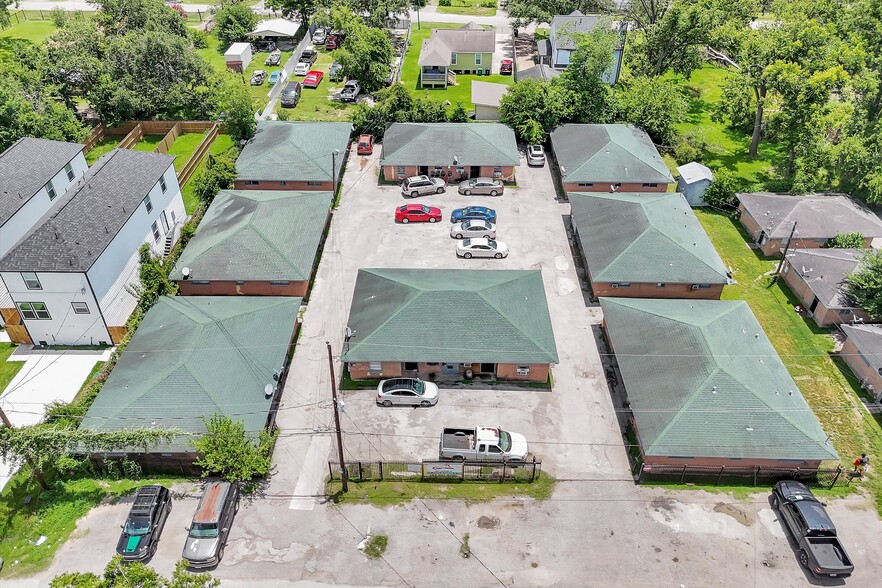 3908 Woolworth St, Houston, TX for sale - Building Photo - Image 1 of 13