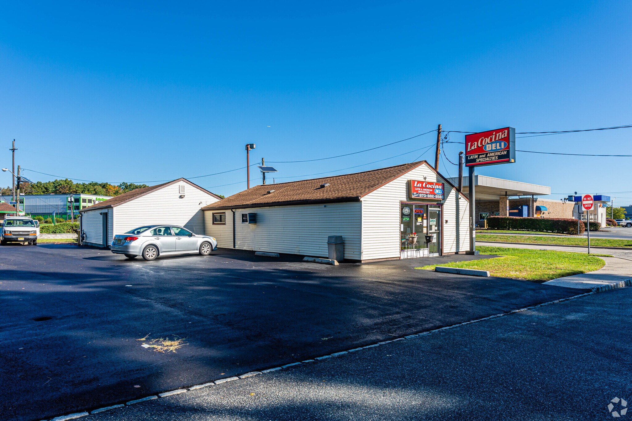 33 Little Falls Rd, Fairfield, NJ for sale Primary Photo- Image 1 of 1